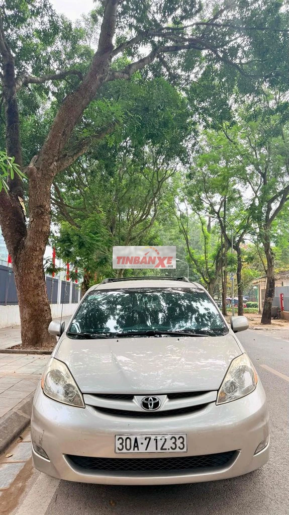 Toyota Sienna 3.5 V6 Nhập Mỹ