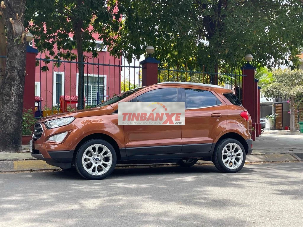 Nhà cần bán Ford Ecosport Titanium bản cao nhất
