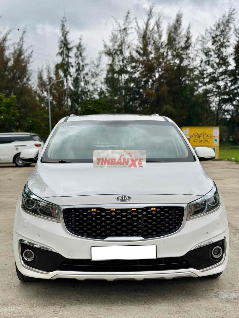 KIA Sedona 2015 2.2DAT Platinum Trắng