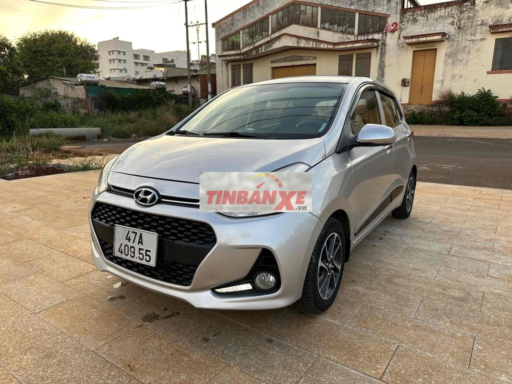 Hyundai Grand i10 2018 Bạc
