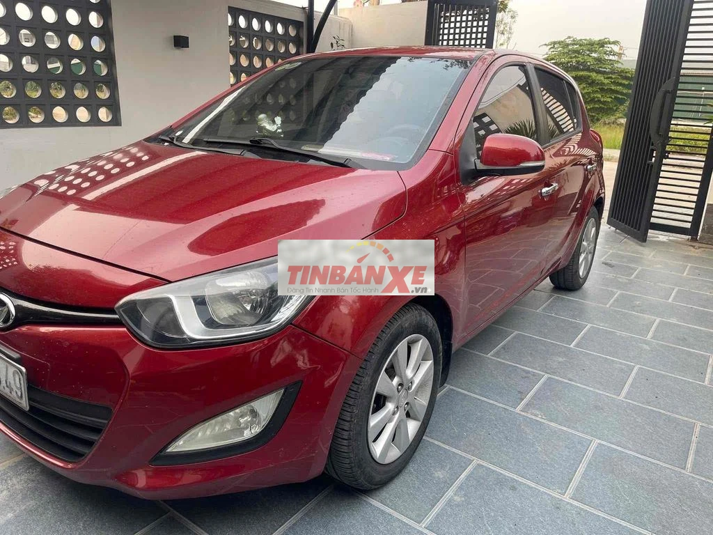 Hyundai i20 Số tự động Đỏ