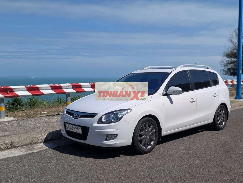 Hyundai I30 CW 2011 Trắng 57.000 km