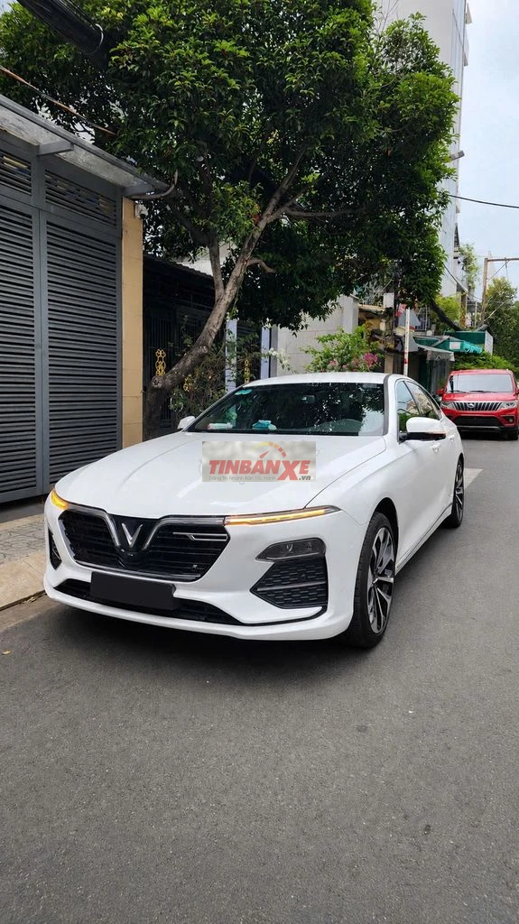 Vinfast Lux A Pre 2020 33.000km Trắng bao check