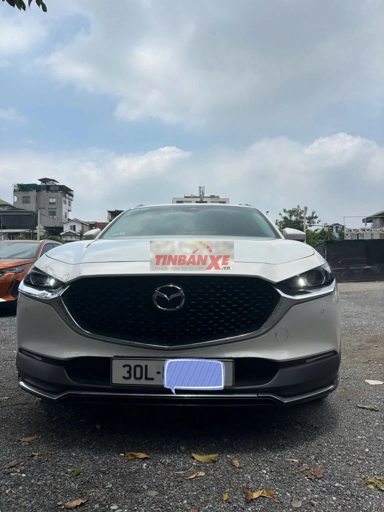 Mazda CX-30 Trắng 9624 km