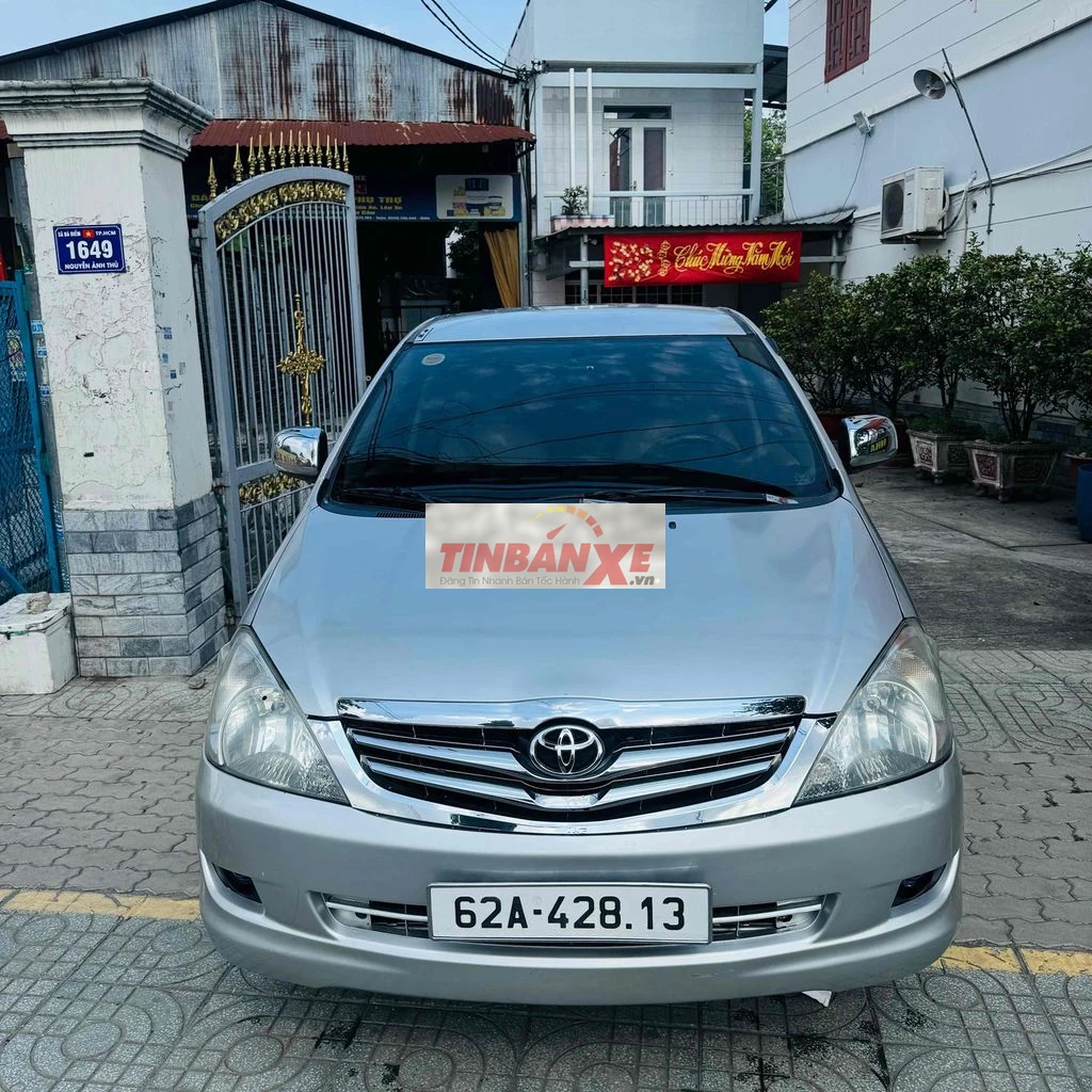 Toyota Innova G 2006 Bạc Số sàn