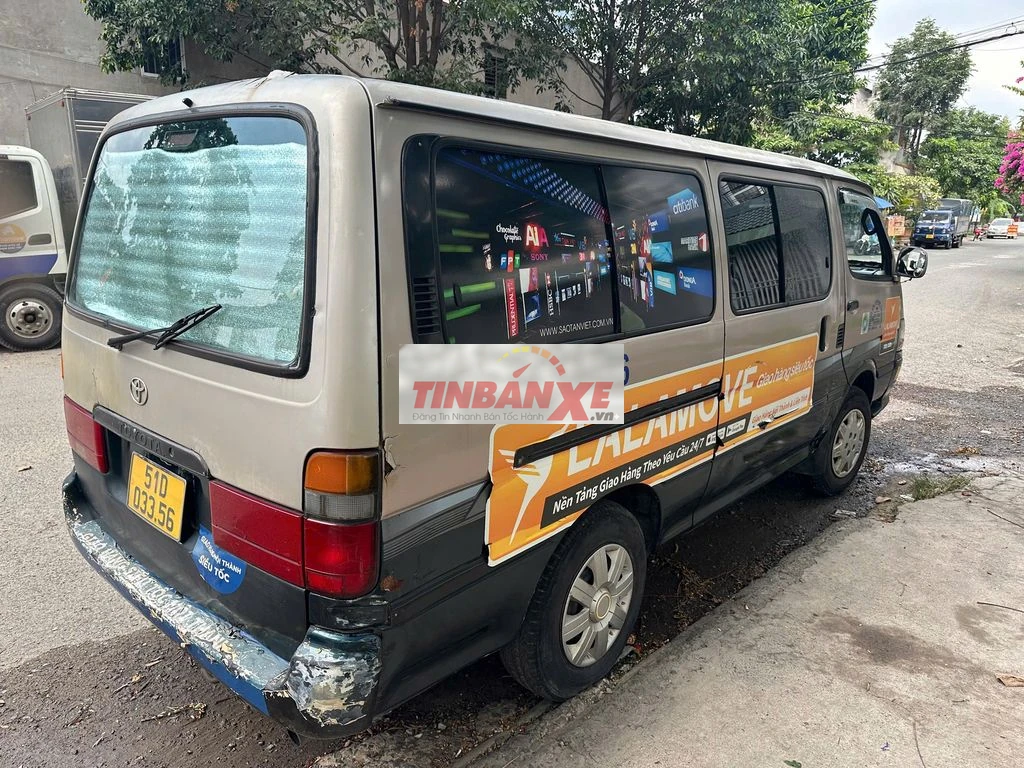 Toyota Hiace 2002 bs vàng htx, định vị, mới đk