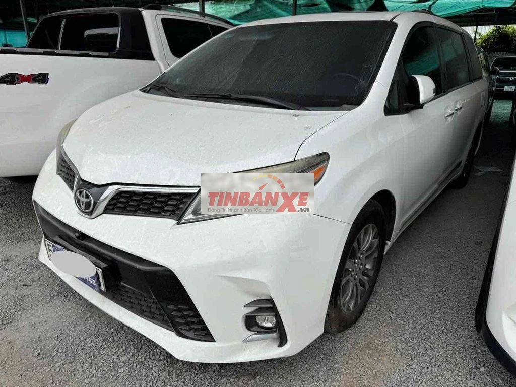 Toyota Sienna 2013 68.000 km Trắng