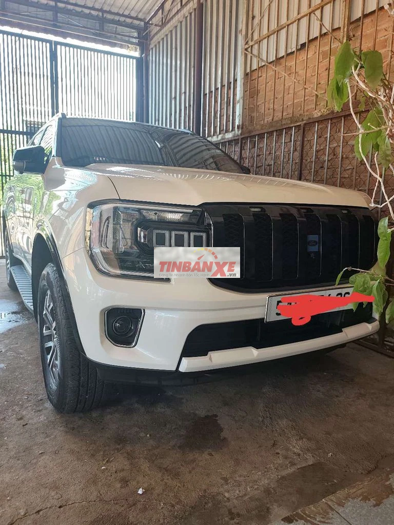 Ford Everest 2024 Anbien. 10ngàn km.. th.10.2024.