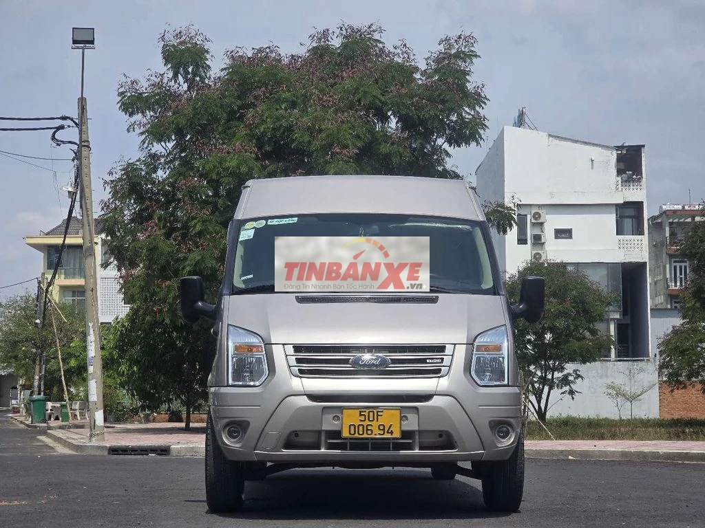 Transit svp 2020 đk 2021 73000km bảo hành 1 năm
