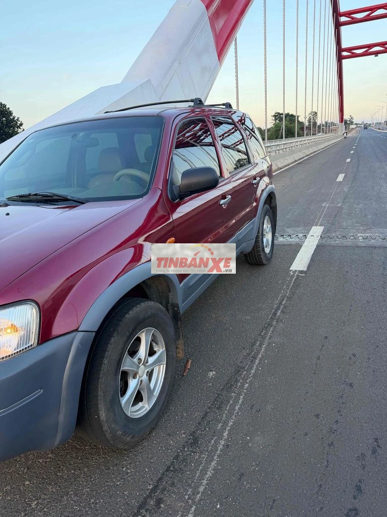 Ford Escape 2003 số sàn máy 2.0
