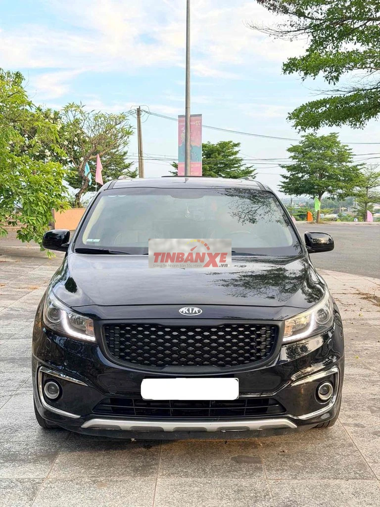 Kia Grand Sedona 2018