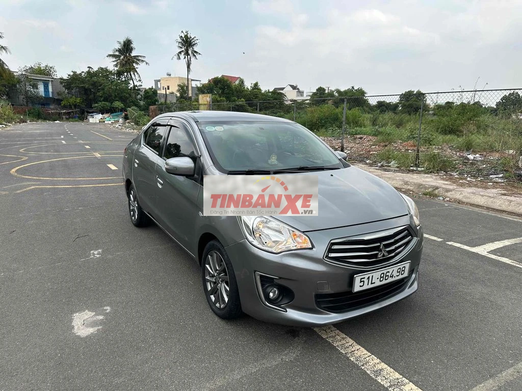 Mitsubishi Attrage 2017 Tự động Xám