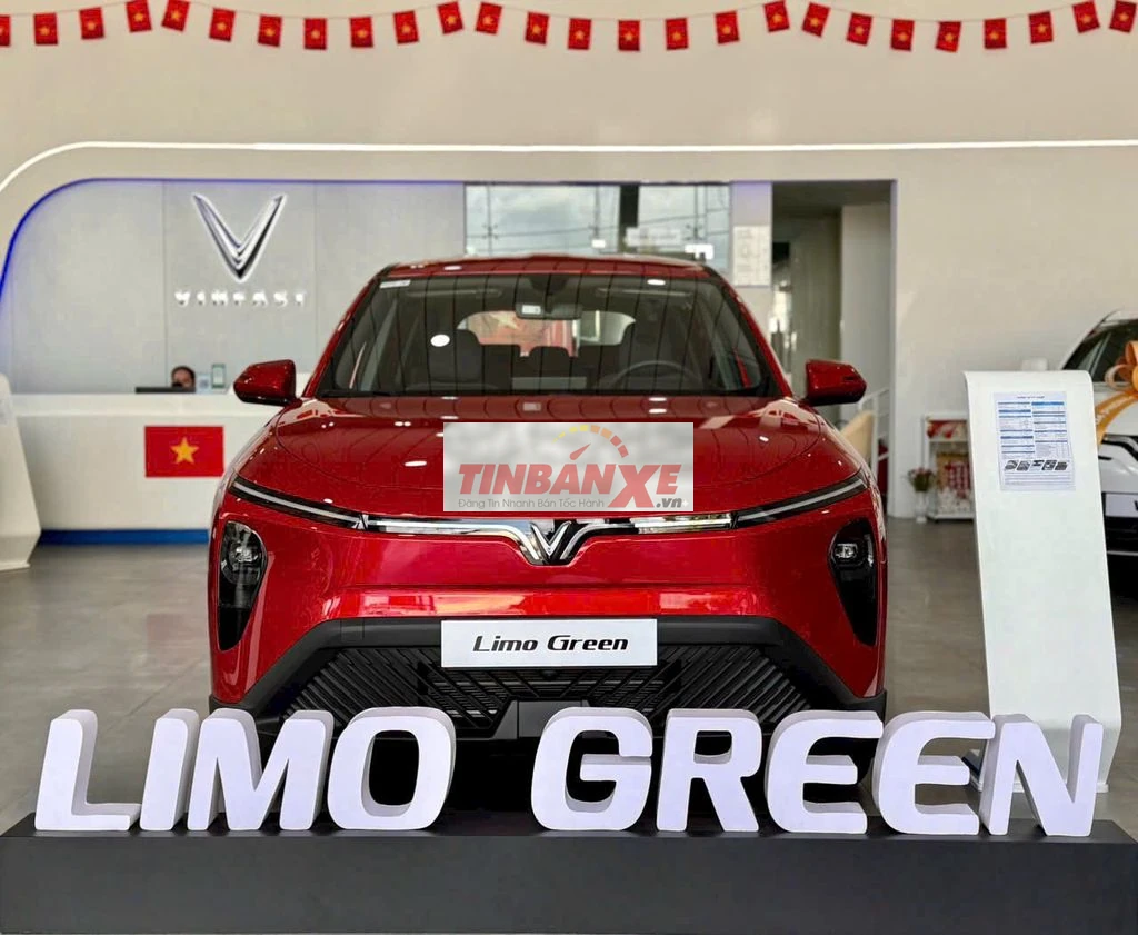 VinFast Limo Green 2025 Đỏ