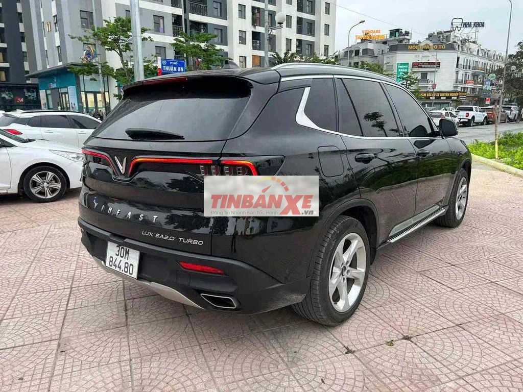 Vinfast Lux SA Plus 2020 Đen