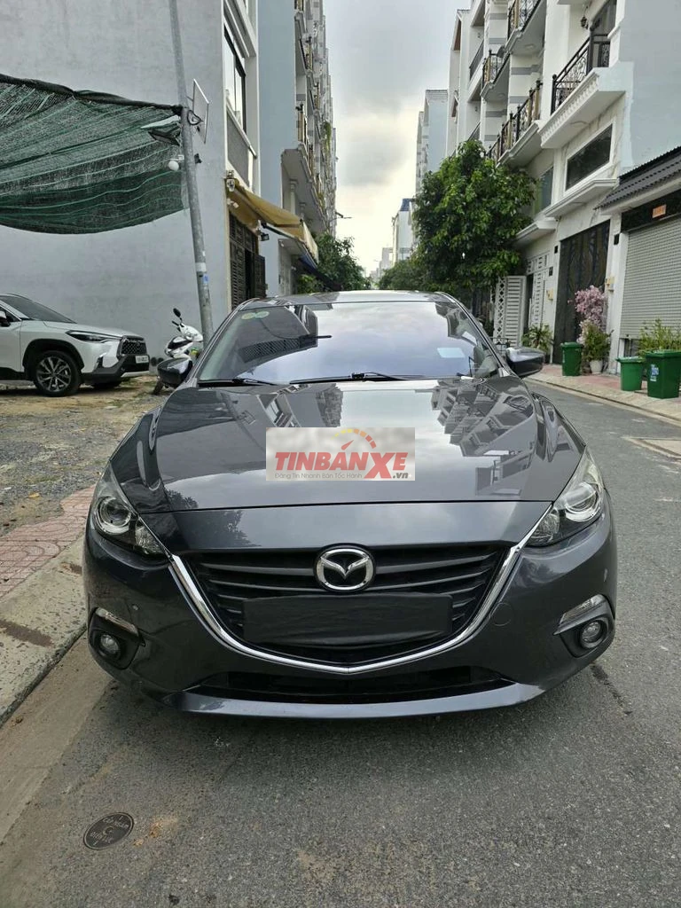 Mazda 3 2015 odo 6v km Zin