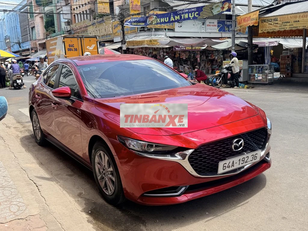 Mazda 3 Luxury 2024 Đỏ 18.000 km