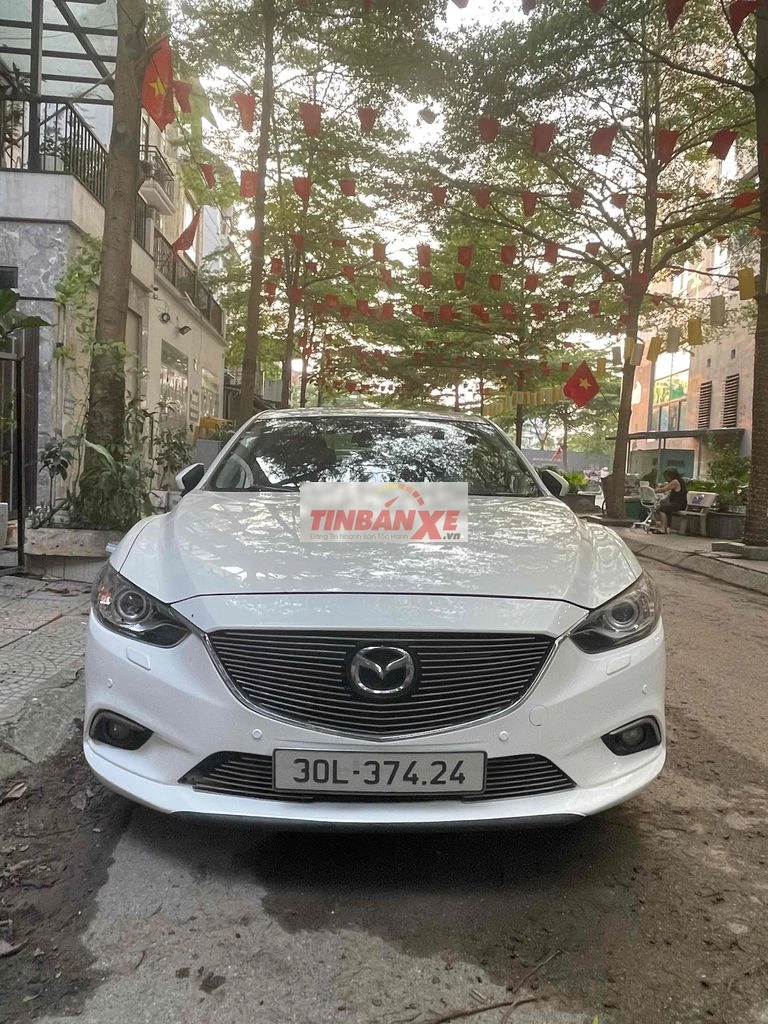 Mazda 6 2016 Premium 2.5 Trắng