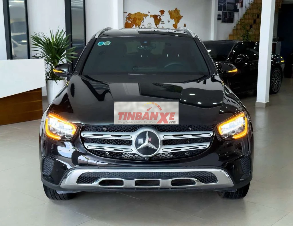 Mercedes GLC200 4MATIC 2022 V1 Black Edition 1 chủ