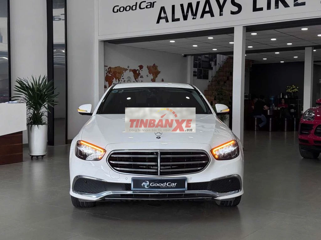 Mercedes E200 Exclusive 2022 (V1) Full Option