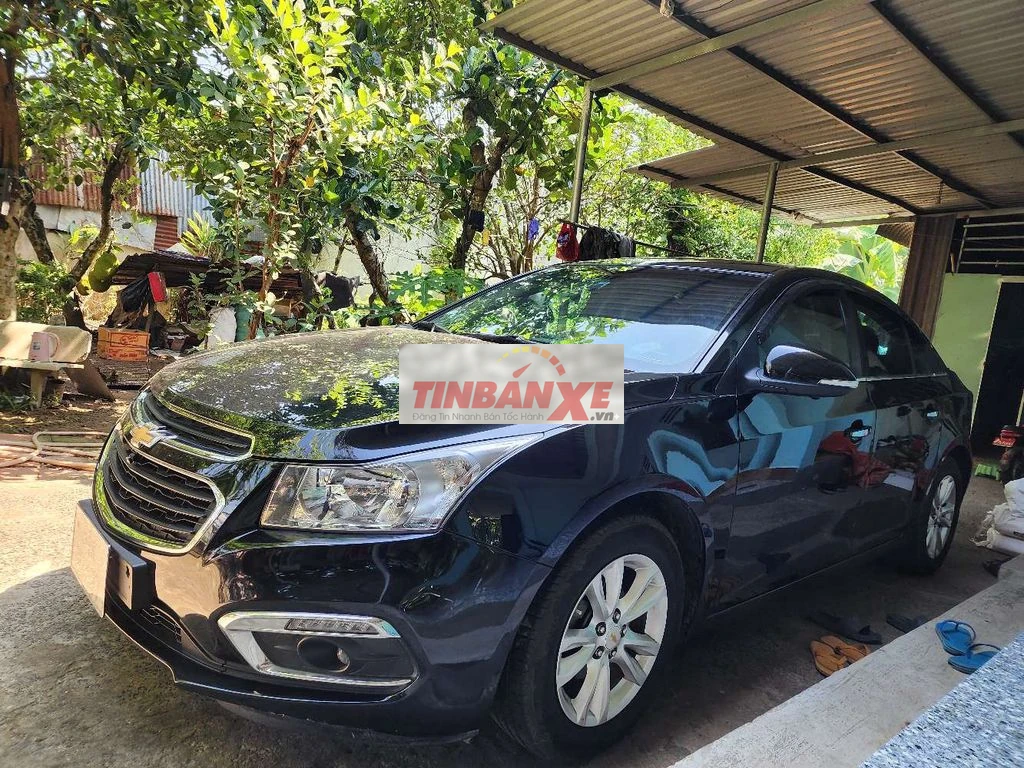 Chevrolet Cruze 2018 Đen bóng bẩy, sang trọng