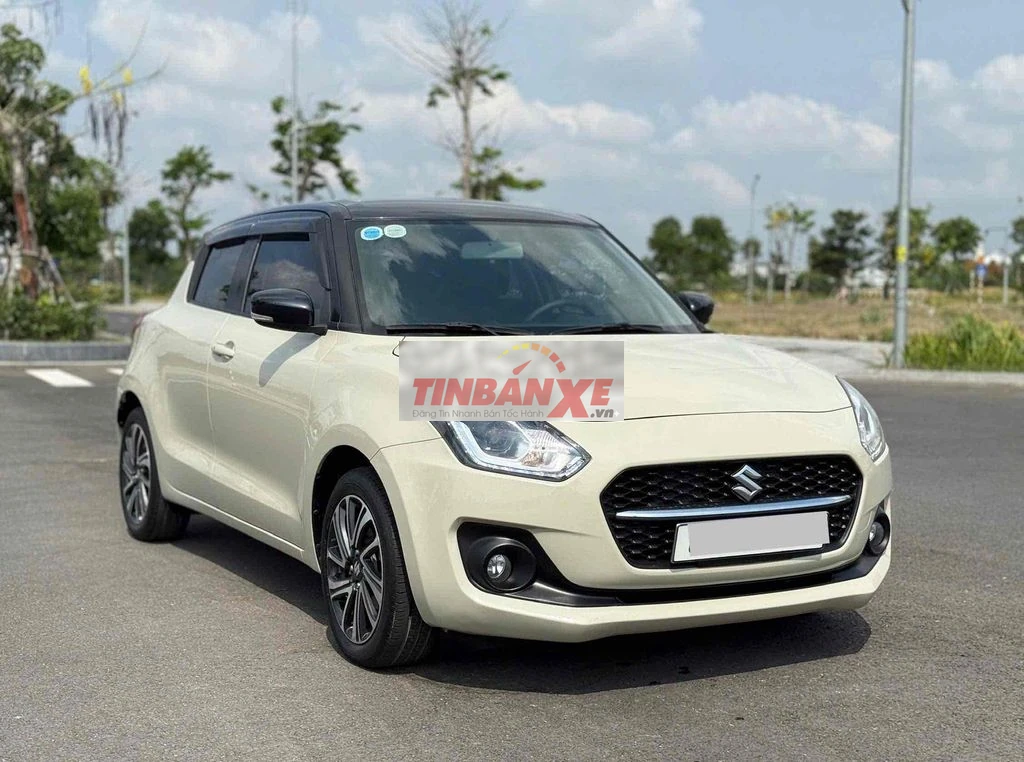Suzuki Swift 2023 - Odo : 39.000km - Màu : Trắng