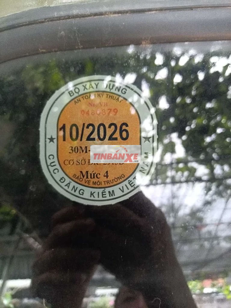 Suzuki 7 chỗ Xanh rêu