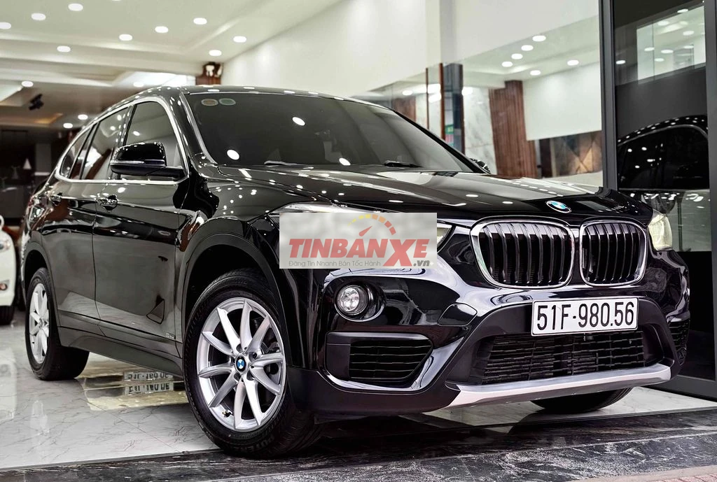BMW X1 sDrive18i 2016 nhập Đức, xe 1 chủ cực mới.