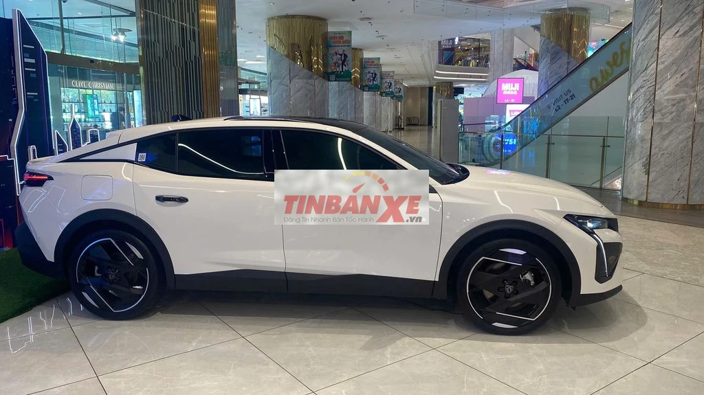 Peugeot 408 GT LE Trắng