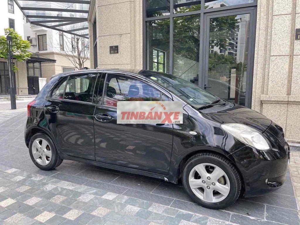 Toyota Yaris 2007 10 vạn Đen