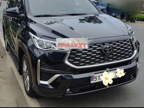 Toyota Innova Cross Hybrid 2024 25100 km xanh Đen