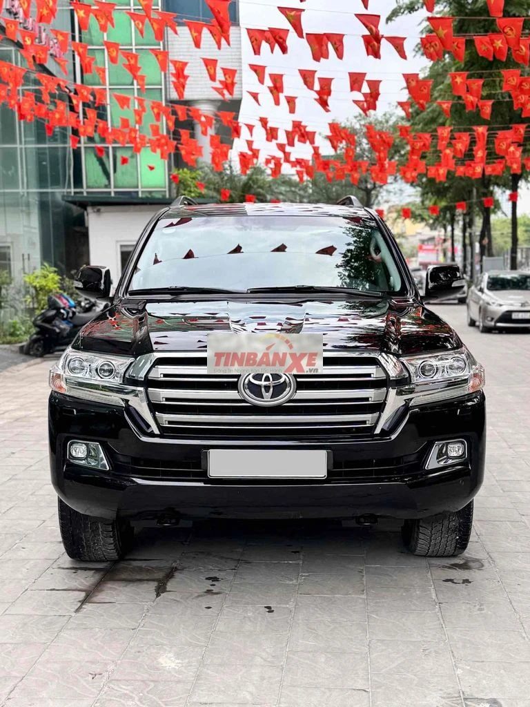Toyota Land Cruiser 2019 4.6 V8 - Full Lịch Sử