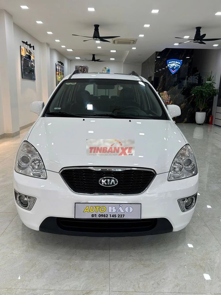 Kia Carens 2010 2.0 AT sx 90.000km