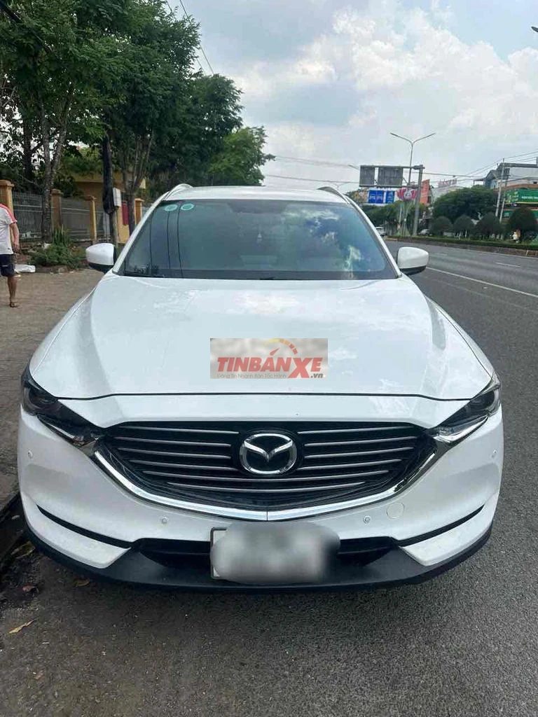 Mazda CX-8 Trắng 62051 km. gia 700tr