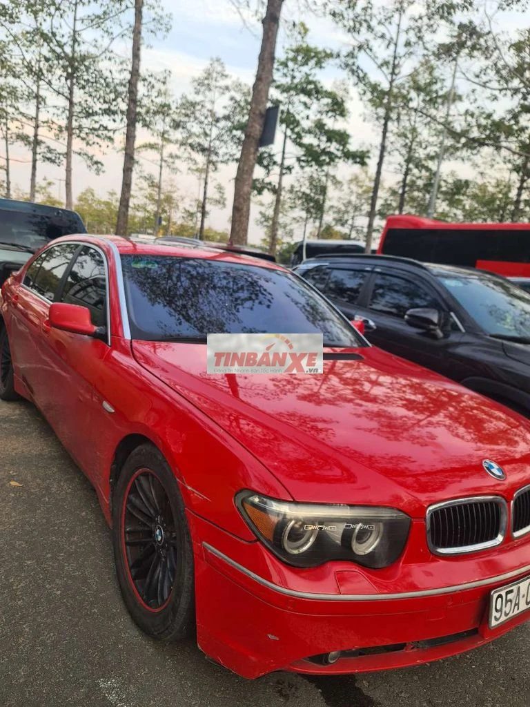 BMW 745Li màu Đỏ