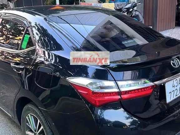 Toyota Altis Đen 12 vạn