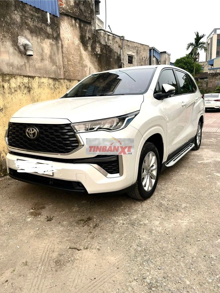 Toyota Innova Cross 2024 V 26.000 km