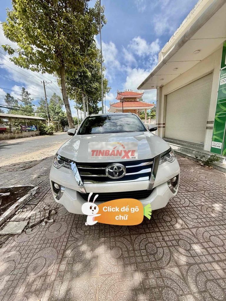 Toyota Fortuner 2019 trang