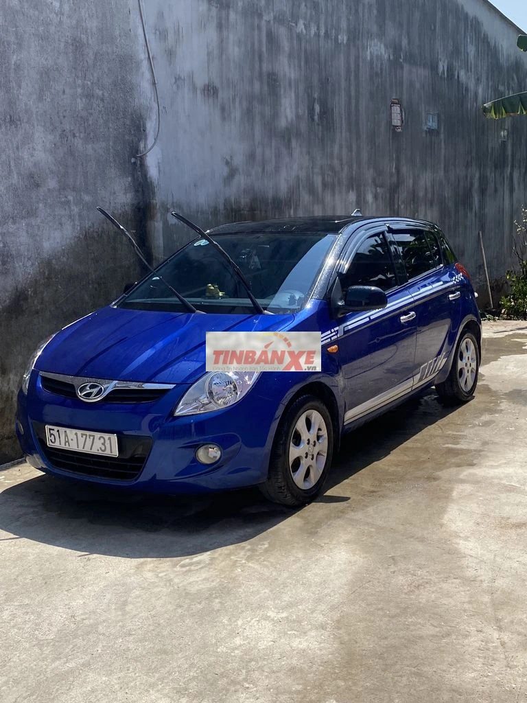 Hyundai I20 2011 1.4 AT 80.000km Xanh