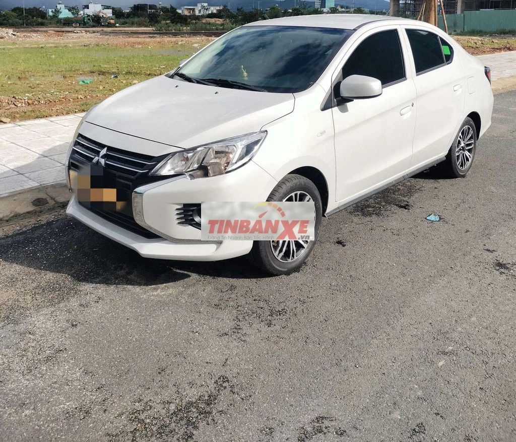 Mitsubishi Attrage 2023 Trắng
