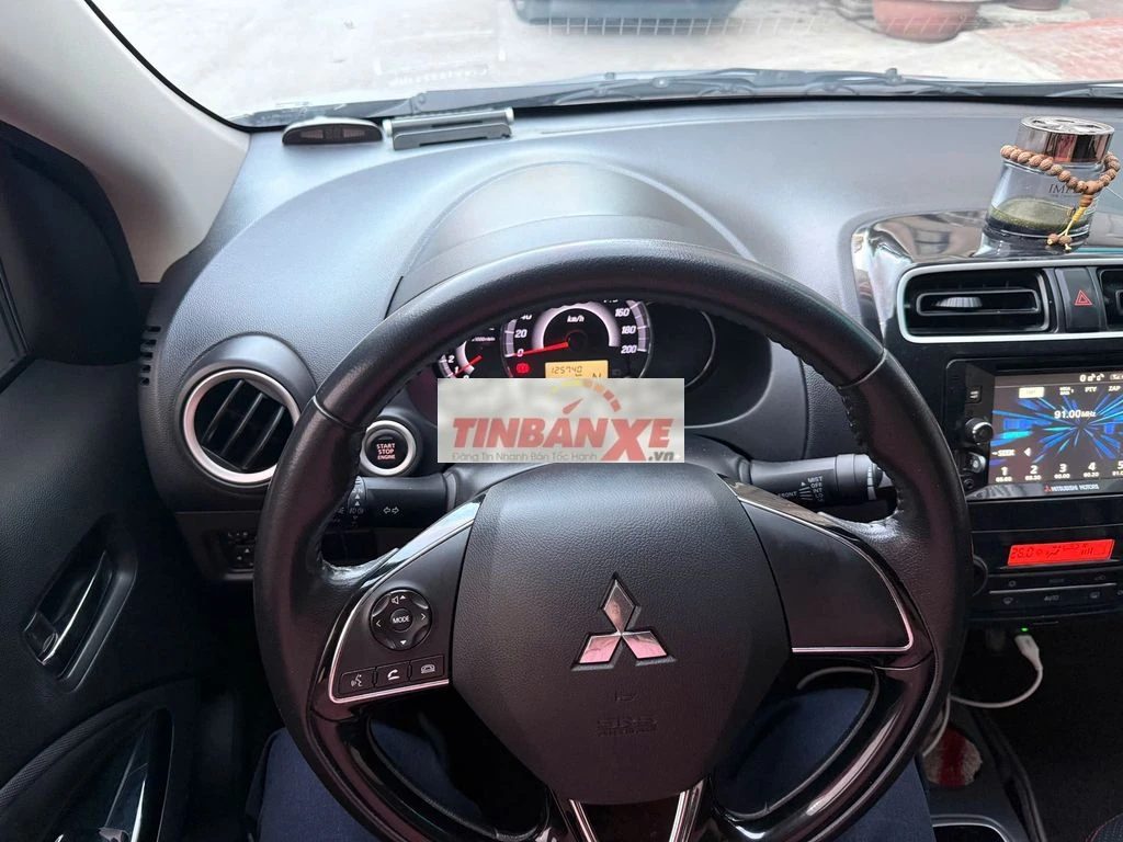 Mitsubishi Attrage 2018 CVT 125000 km Bạc