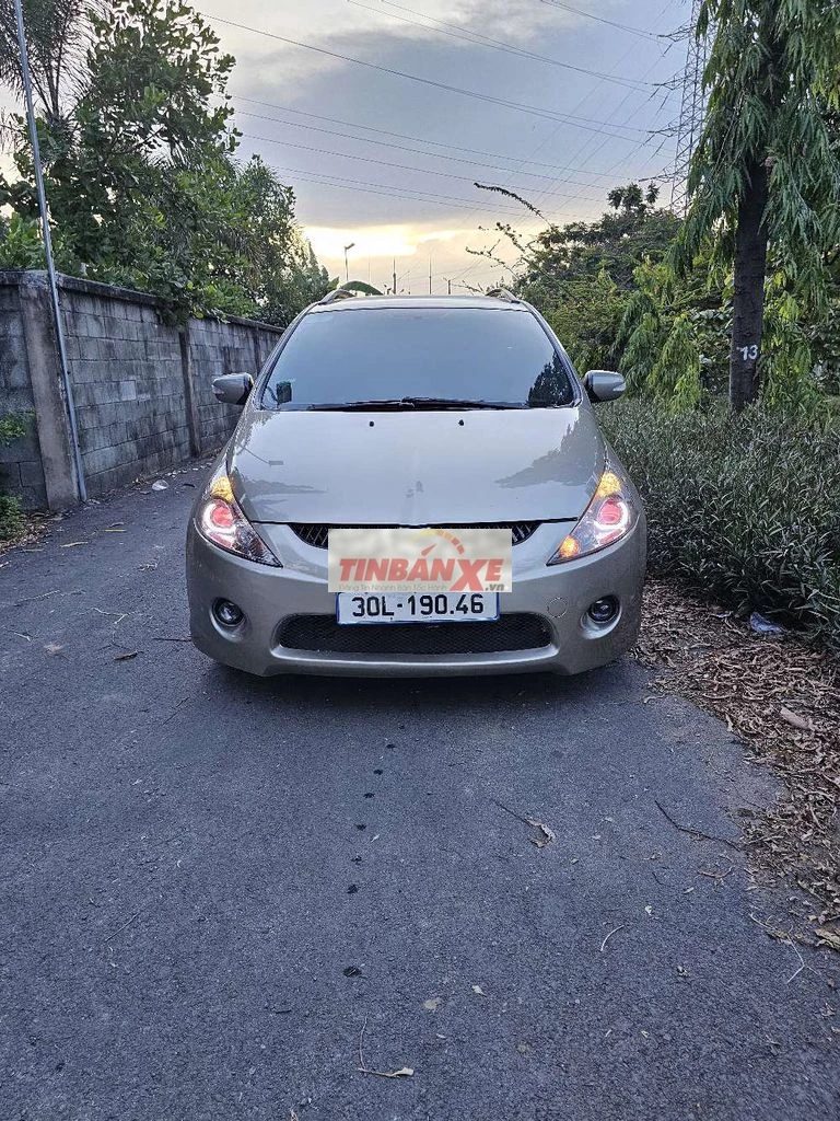Mitsubishi Grandis 2006 Vàng cát