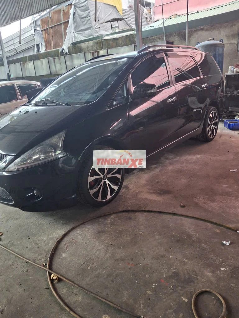 Mitsubishi Grandis 2005 Đen