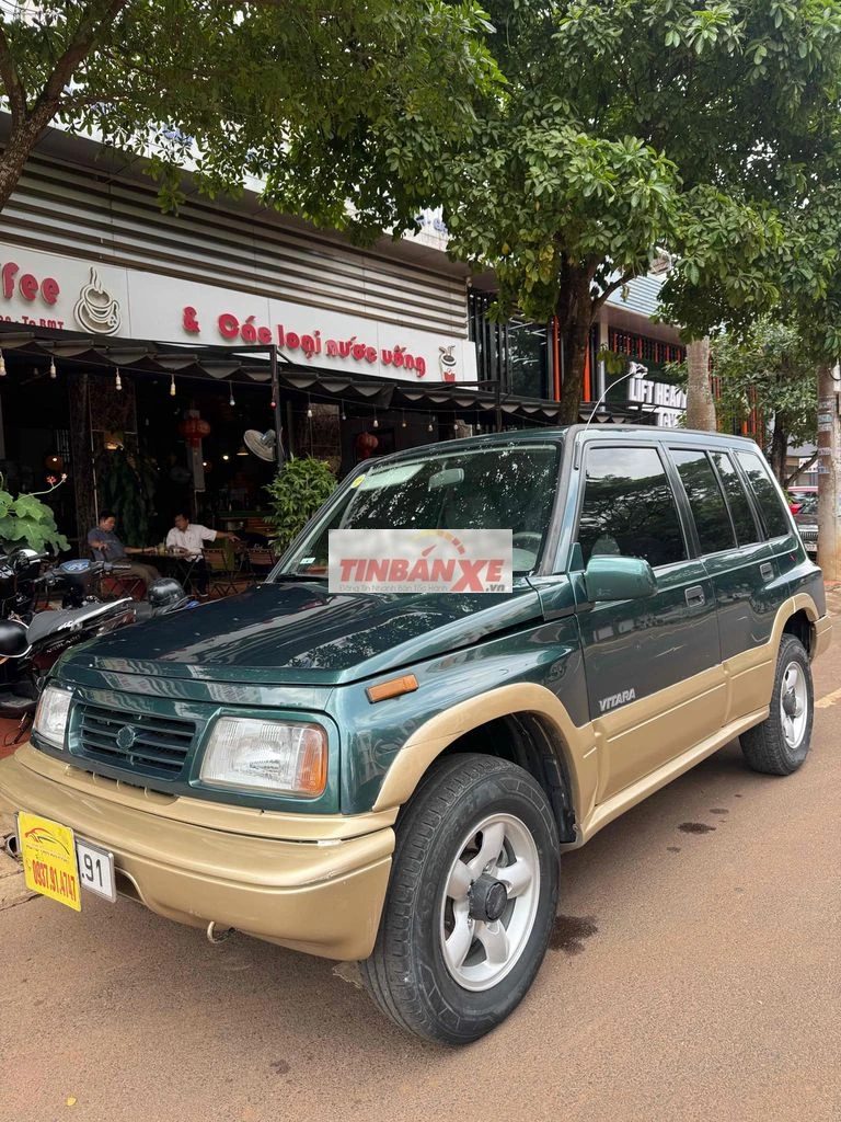 Suzuki Vitara Xanh rêu 2 cầu xe chất lh ***
