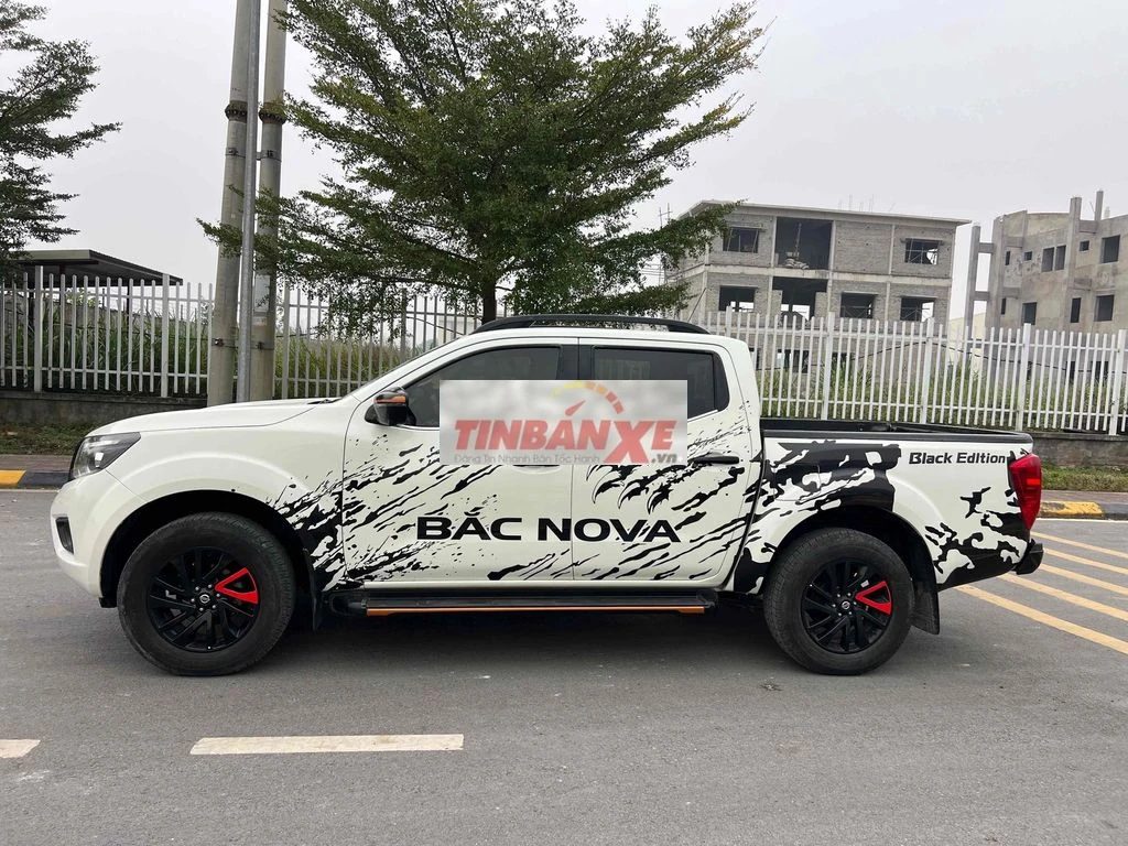 Nissan Navara 2019 Black Edition Trắng