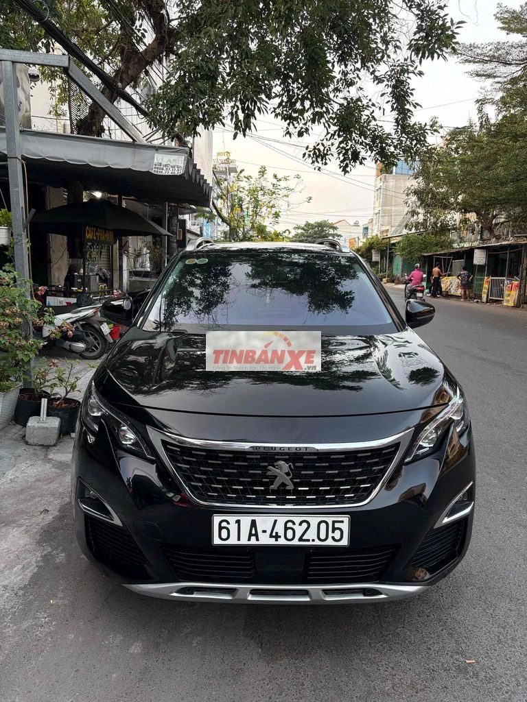 Peugeot 3008 màu Đen