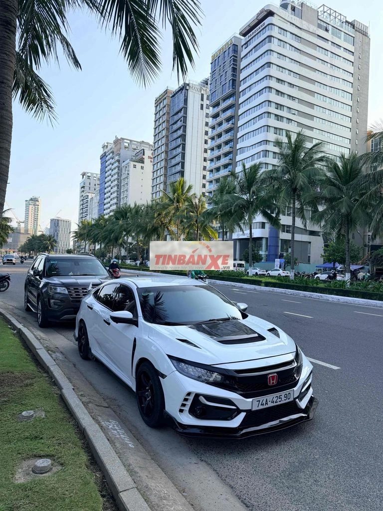 Honda Civic 2020 1.8G Trắng