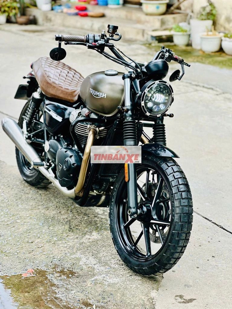 Mạnh Hà Motor bán Triumph Street Twin 900 2019 đẹp