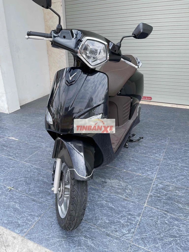 Xe máy điện VinFast Vento S Đen