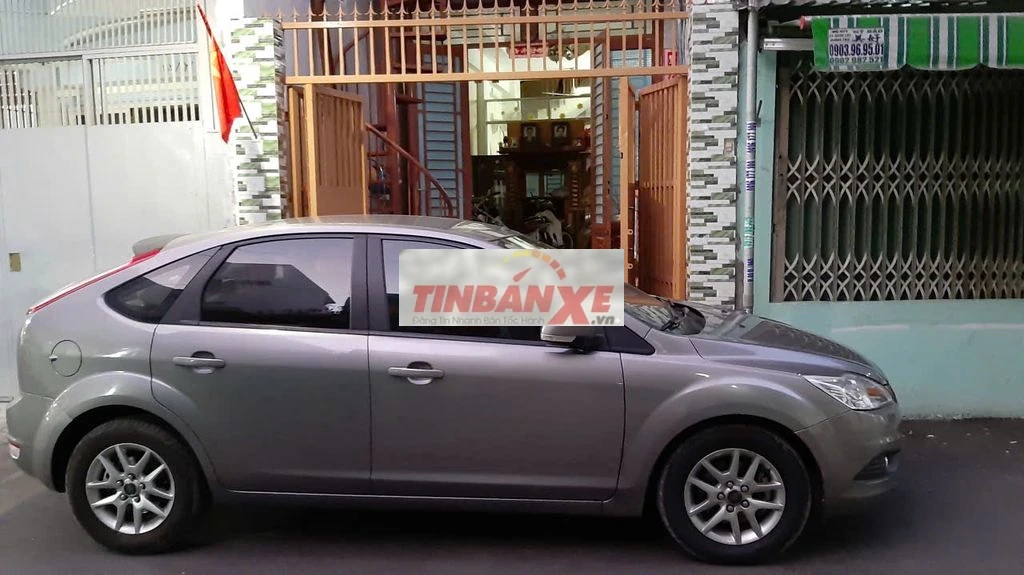 Ford Focus 2010 Hatchback 31.000 km Xám
