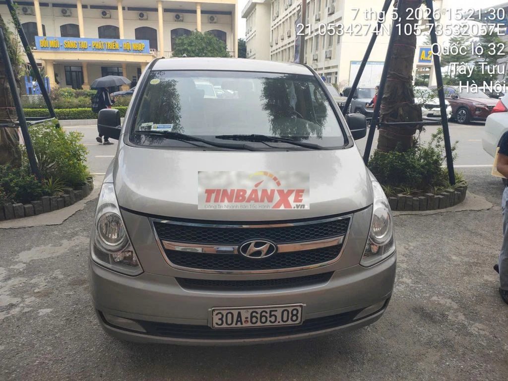 Hyundai Starex 9 chỗ, 2015 số tự động